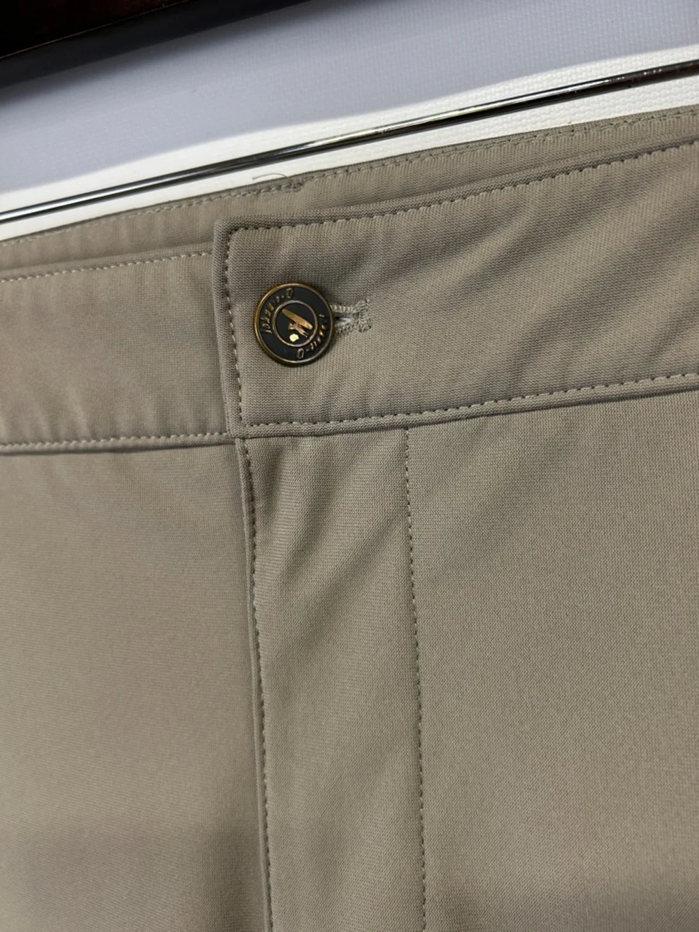 johnnie-O Prep-Formance flat front Chino.  36 x 30 - Picture 4 of 10